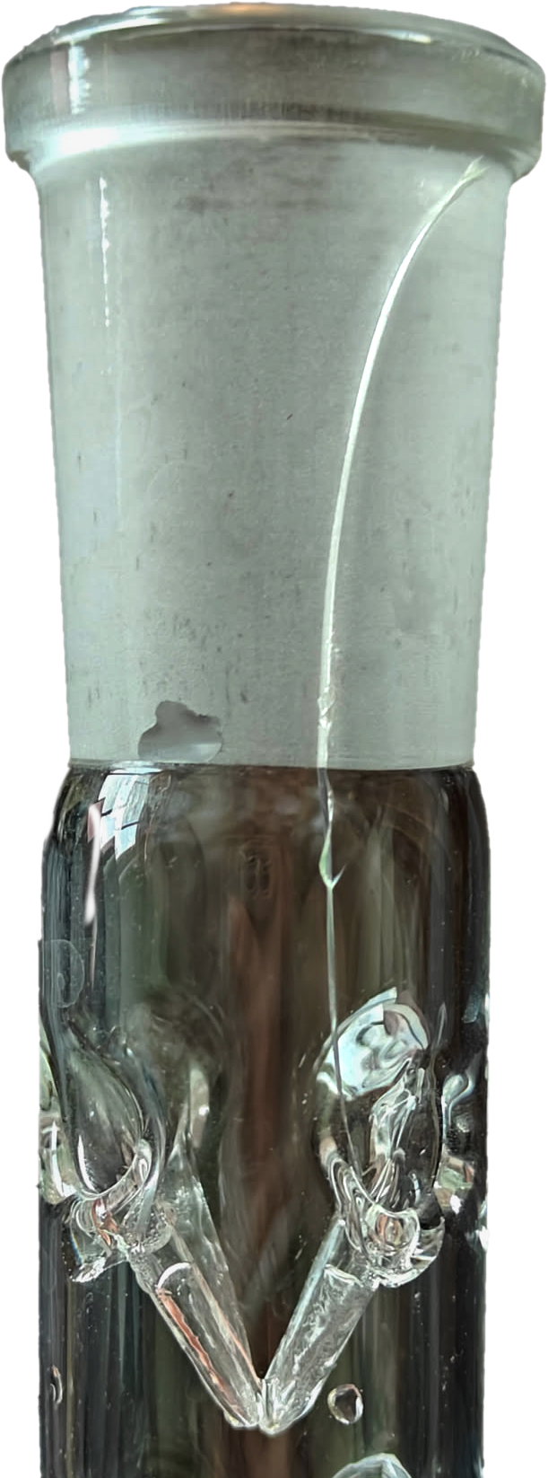 A Vigreux column with a small hairline fracture